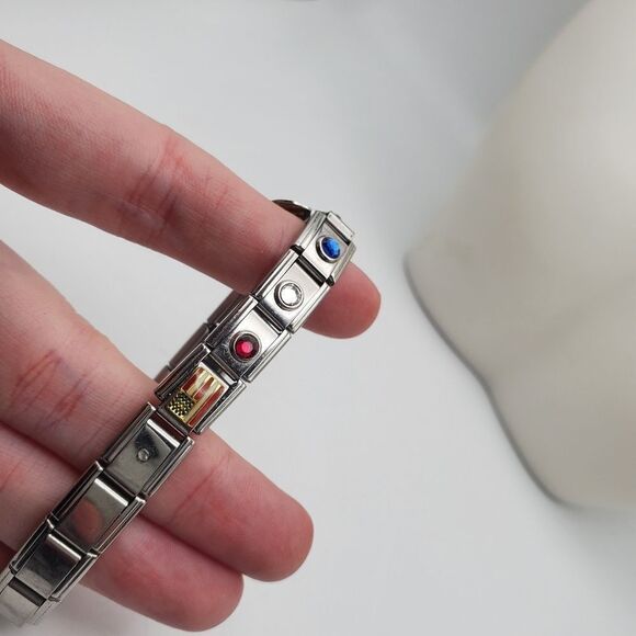 USA patriotic crystal silver‎ charm bracelet - Picture 2 of 2